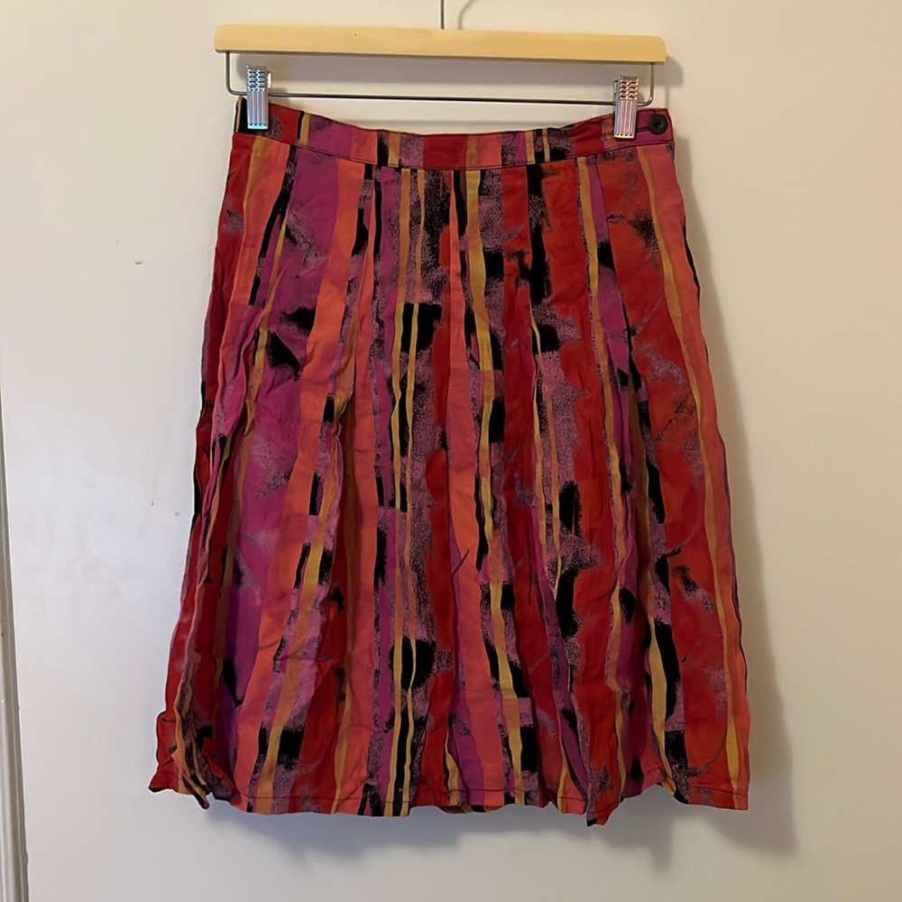 Abstract colourful box pleats starting skirt